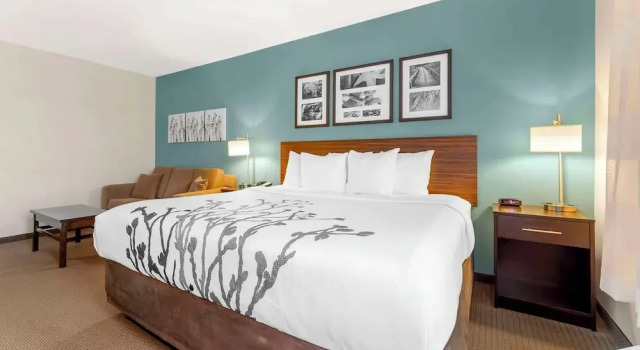 Двухместный люкс Sleep Inn & Suites Cumberland - LaVale