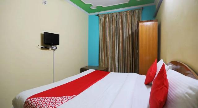 Singh Hotel by OYO Rooms