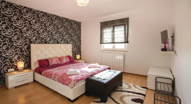 Awesome Home in Rovinj with Hot Tub, WiFi & 2 Bedrooms