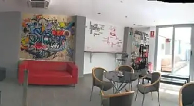 New Art Hostel Albergue Juvenil