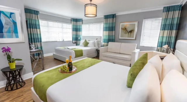 Люкс Family Chesterfield Hotel & Suites