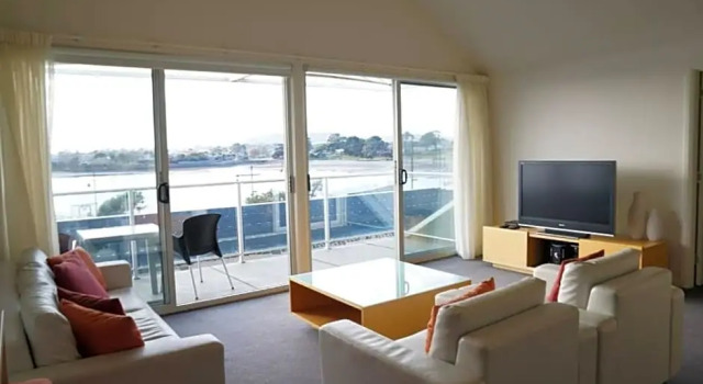Апартаменты с 2 комнатами с балконом York Cove Hotel
