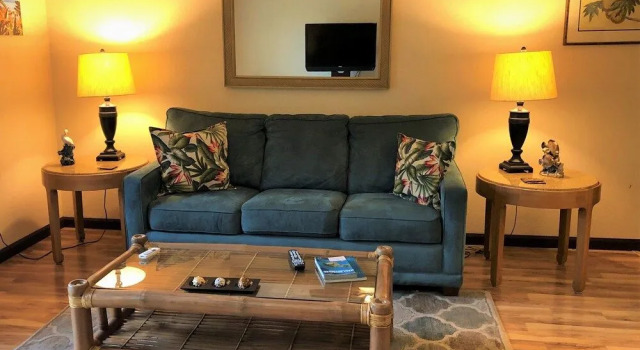 Kihei Resort 128 1 Bedroom Condo by RedAwning
