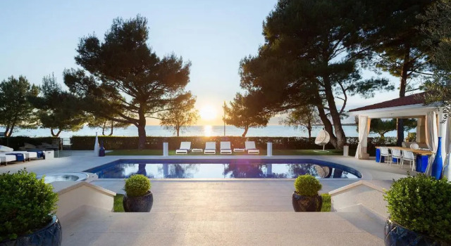 Вилла Deluxe Villa Helena by HMZ Villas