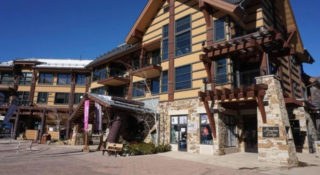 Hayden Lodge  - Views Of The Slopes And Village 3 Bedroom Condo by RedAwning