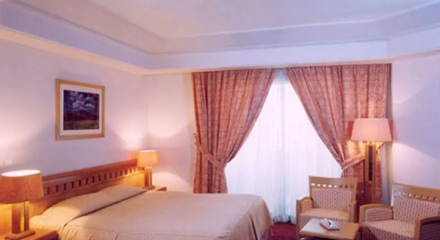 Kerman Pars Hotel, Buchen Sie Hotel Kerman Iran