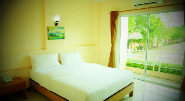 Sakaeogarden Hotel, Забронировать Отель Сакэу Sa Kaeo Province