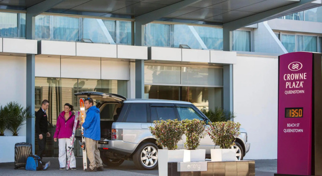 Crowne Plaza Queenstown by IHG, Забронировать Отель Куинстаун Озеро Вакатипу