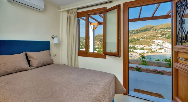 Апартаменты с балконом и с видом на море Belvedere Andros