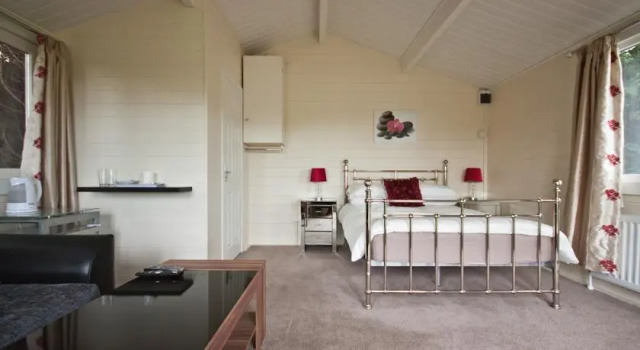 River View Cabins, Book Lejlighed Londonderry Londonderry County