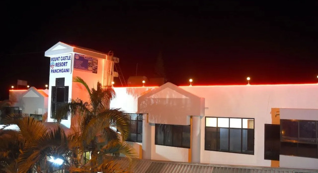 Mount Castle Resort, Réserver Complexe hôtelier Hôtels à Maharashtra avec piscine, Piscine