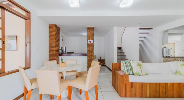 Gb58 ótima Casa 5 Quartos   170m Da Praia, Rezervovat Hotel Hotely v Bahia se snídaní, Snídaně