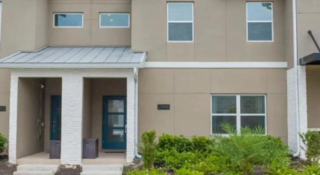 2941 Modern 4BD at Storey Lake