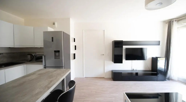 Апартаменты Appartements de 2 ou 3 chambres à 40 minutes de Paris