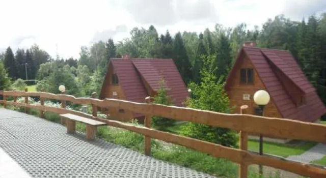 Domki Bieszczady Siedlisko Harenda, Réserver Hôtel Czarna 