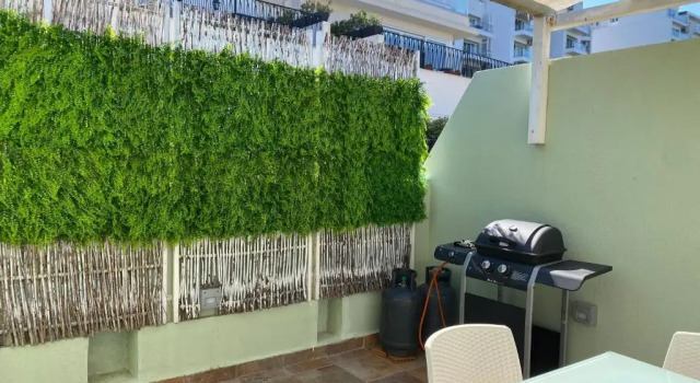 Коттедж с 2 комнатами Balluta Bay Beach house with Seaviews