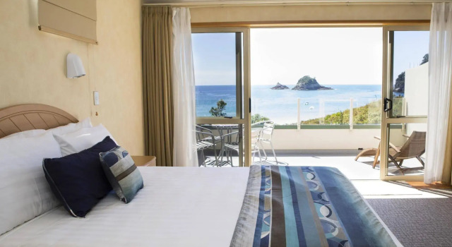 Tasman Holiday Parks - Hahei Beach, Забронировать Курортный отель Хахей Coromandel Peninsula, рядом с Cathedral Cove