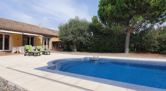Spacious Villa With Private Swimming Pool in Marseillette, Rezervovat Vila Hotely v Canal du Midi s bazénem, Bazén