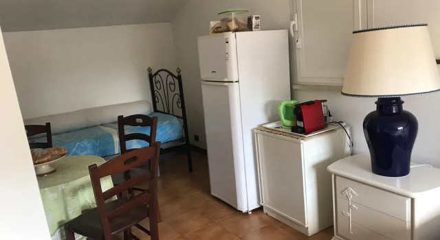 Lovely 60sqm Apartment With Balcony and View of the Pine Forest, Boek Appartement Hotels in Lazio met parkeren, Parkeren