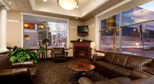 Holiday Inn Express Hotel & Suites Downtown Minneapolis by IHG