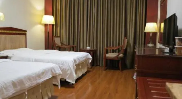 Jinmao Hotel, Rezervovat Hotel Dunhua Jilin