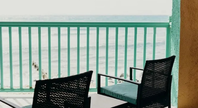 Четырёхместный номер Superior с видом на океан Grapetree Bay Hotel and Villas
