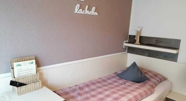 Hotel Haus Hildegard, Rezerwuj Hotel Niederkruechten Lower Rhine