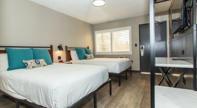 Четырёхместный номер Standard Magnolia Tree Hotel-Maingate/Anaheim Convention Center