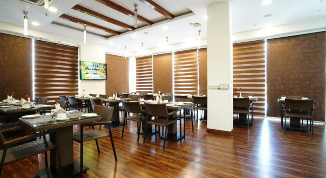 Zip By Spree Hotels Delhi Greater Kailash, Забронировать Отель Отели Нью-Дели с завтраком, Завтраки