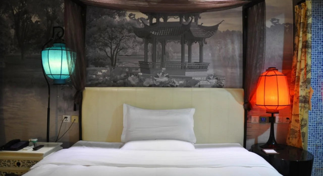 Li Feng Hotel, Rezerwuj Hotel Hotele w Tianjin Province z parkingiem, Parking