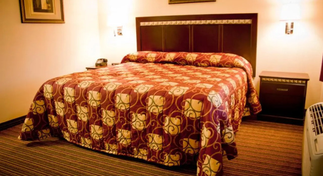 Номер Standard Whispering Palms Inn