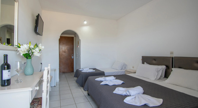 Ikaros Hotel