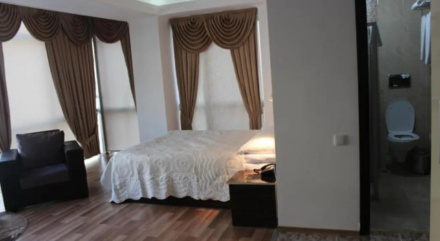 Полулюкс Hotel Argo