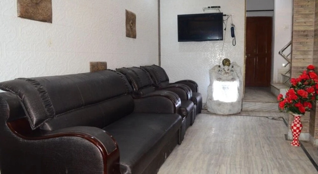 Hotel Shivratri Guest House