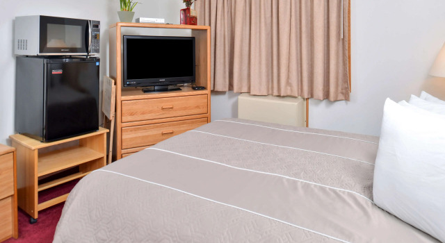 Двухместный номер Standard Sauk River Inn & Suites, a Travelodge by Wyndham