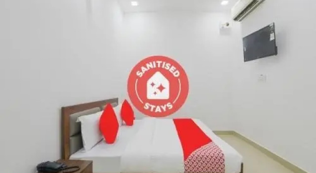 Blest Hotel by OYO Rooms, Забронировать Отель Отели Нью-Дели 3 звезды, 3*