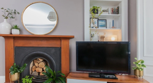 Spacious, Stylish 2BR Flat For 4 in Leith Walk, Забронировать Отель Отели Эдинбурга 3 звезды, рядом с Church of St Andrew &amp; St George, 3*