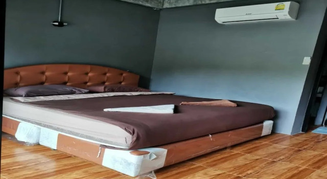 OYO 1167 Ban Pa Rim Khuean