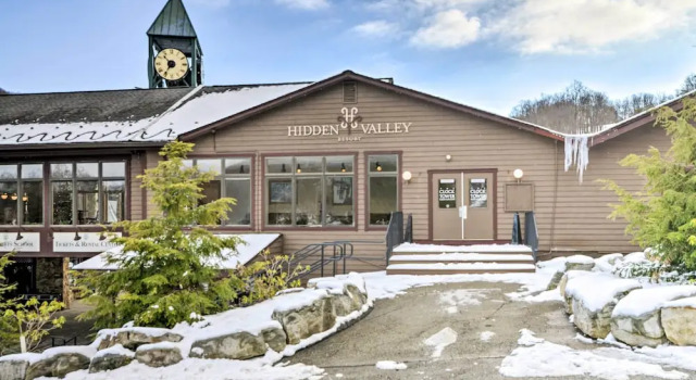 Idyllic Somerset Condo: Ski, Hike & Relax!, Prenota Hotel Hidden Valley Stati Uniti