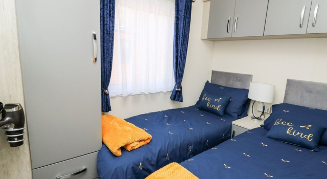 33 Woodpecker Lodge, Book Feriehus Cross Inn Glamorgan