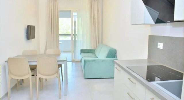 Modern Beachfront Flat in a Residence With Pool, Prenota Appartamento Hotel a Veneto con parcheggio, Parcheggio