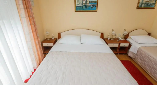 Трёхместный номер Standard Hotel Adria