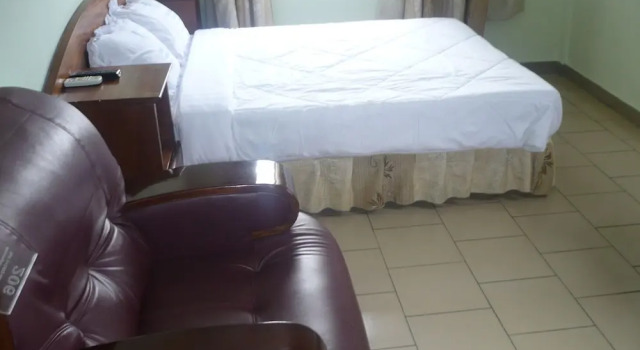 Résidence Hôtelière de Moungali, Rezervovat Hotel Hotely v Brazzaville se snídaní, Snídaně