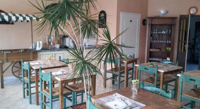 Tour Hôtel, Réserver Hôtel Lesparre-Medoc Médoc