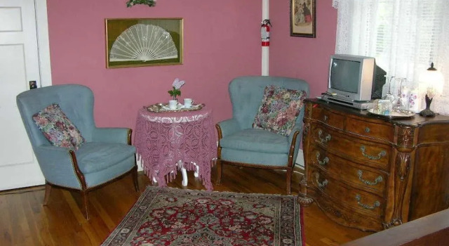 Barretta Gardens Inn