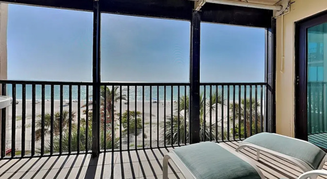 Номер Standard с 2 комнатами с балконом Reflections on the Gulf by Distinctive Beach Rentals
