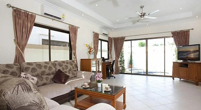 Deeji Villa