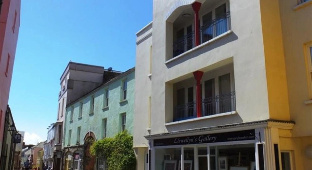 Cobourg House 8, Забронировать Дом для отпуска Отели Carmarthenshire с парковкой, Парковка
