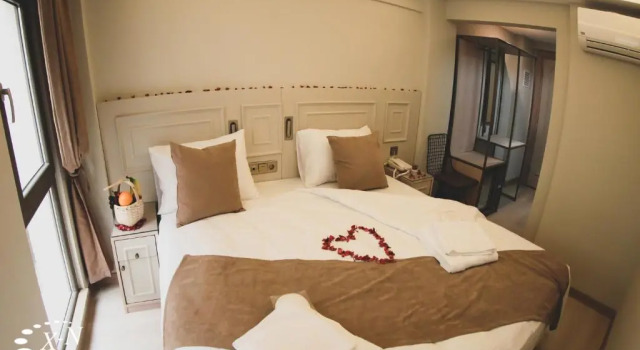 Luksusowy dwuosobowy pokój X-Nellyi Boutique Hotel
