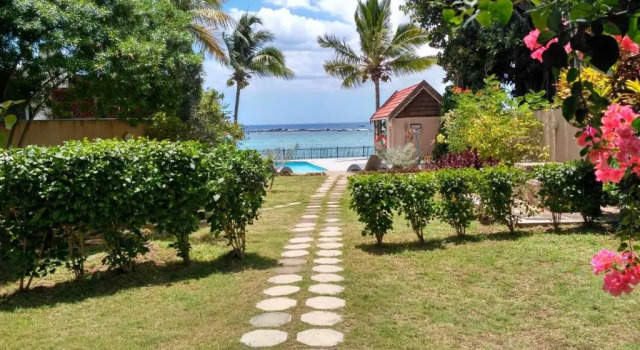 Вилла с 3 комнатами рядом с пляжем Villasun Beachfront Villa
